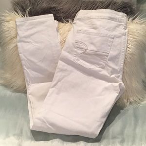 American Eagle white jeans